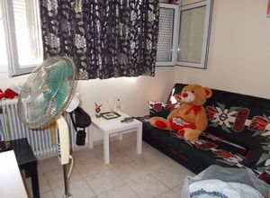 Studio/Γκαρσονιέρα, Κέντρο