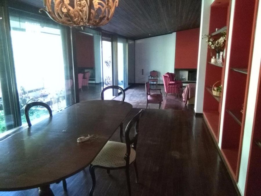 Photo 103977327