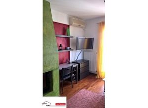 Studio Flat, Ano Poli