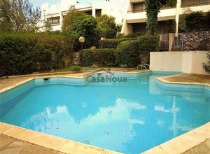 Maisonette, Politeia