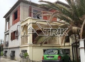 Detached House, Nikiti