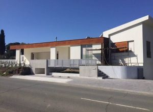 Μονοκατοικία προς πώληση Κόρνος 400 τ.μ. 4 Υπνοδωμάτια Νεόδμητο