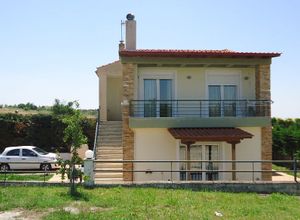 Μονοκατοικία για ενοικίαση Μίκρα Τρίλοφο 115 τ.μ. 3 Υπνοδωμάτια Νεόδμητο