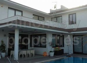 Μονοκατοικία προς πώληση Λατσιά 435 τ.μ. 3 Υπνοδωμάτια