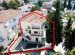 Μονοκατοικία προς πώληση Πεύκα Κέντρο 225 τ.μ. 3 Υπνοδωμάτια