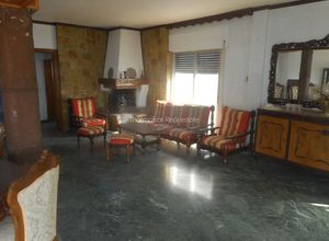Apartment, 40 Ekklisies