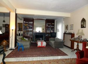 Maisonette, Martiou