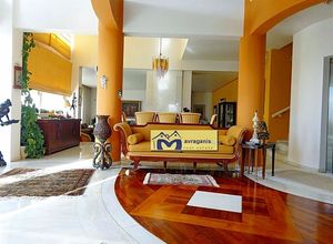 Detached House for sale Center (Penteli) 400 m<sup>2</sup> 6 Bedrooms