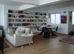 Διαμέρισμα προς πώληση Μοναστηράκι (Ιστορικό Κέντρο) 180 τ.μ. 2 Υπνοδωμάτια
