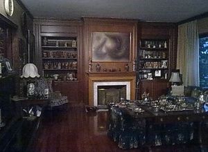 Apartment, Paleo Psichiko