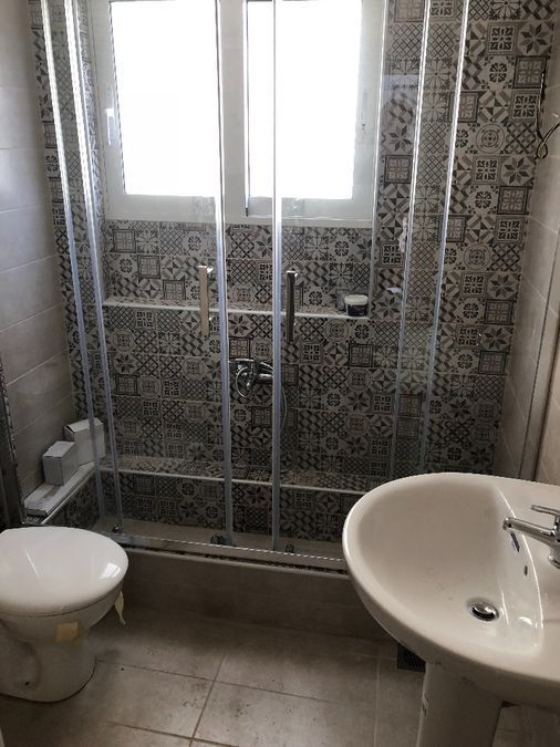 Photo 128707980