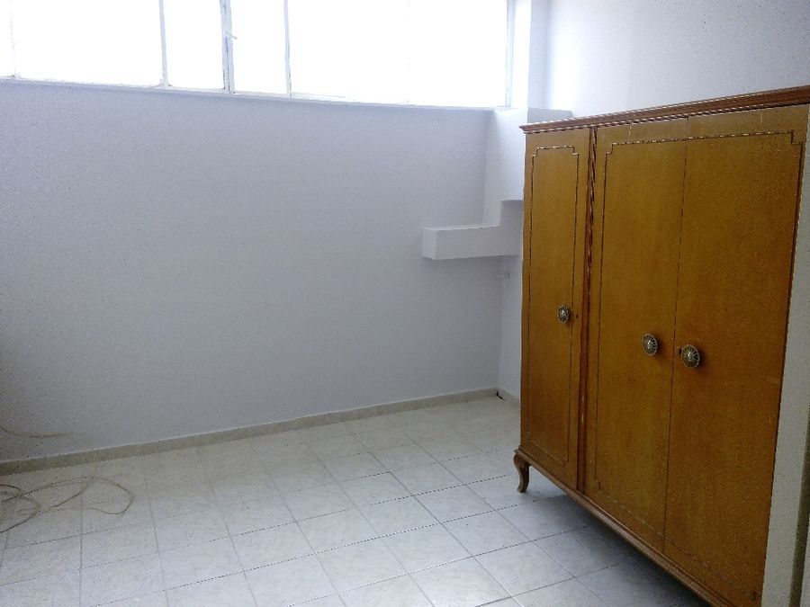 Photo 128713797