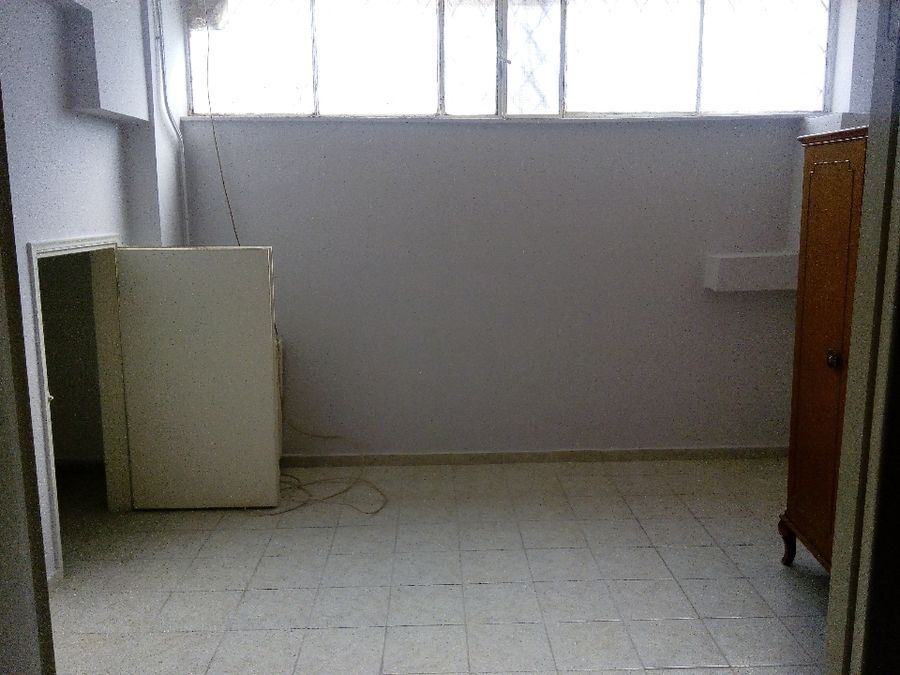 Photo 128713800