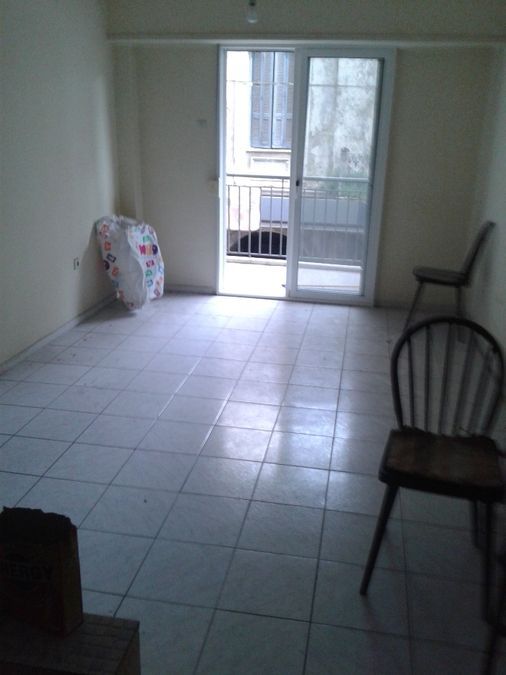 Photo 128837043