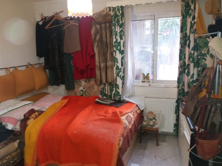 Photo 128904915