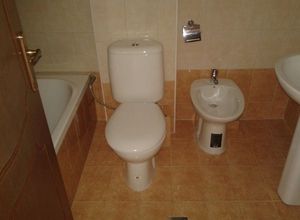 Photo 129968025