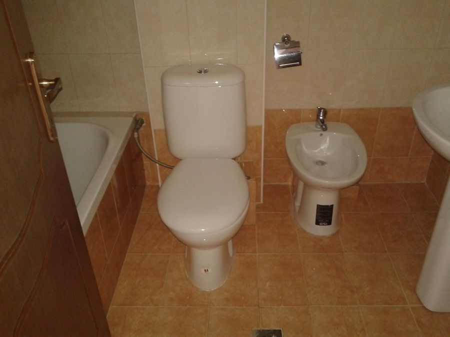 Photo 129968025