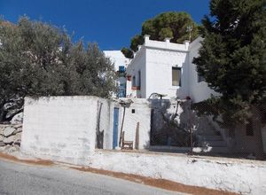 Μονοκατοικία προς πώληση Μήλος 180 τ.μ. 4 Υπνοδωμάτια