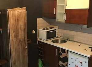 Studio Flat, Kato Toumpa