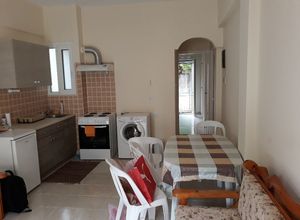 Studio/Γκαρσονιέρα για ενοικίαση Κέντρο (Αρτέμιδα (Λούτσα)) 45 τ.μ. 1 Υπνοδωμάτιο