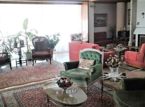 Διαμέρισμα προς πώληση Καρέας (Βύρωνας) 220 τ.μ. 4 Υπνοδωμάτια