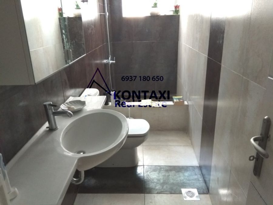 Photo 132999072