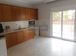 Maisonette, Kato Toumpa