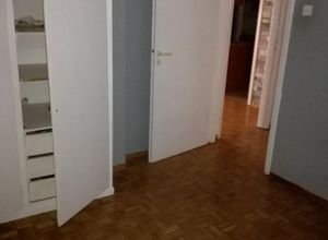 Photo 133933221