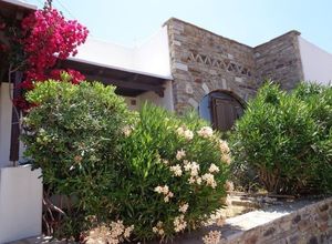 Μονοκατοικία προς πώληση Πούντα (Πάρος) 245 τ.μ. 6 Υπνοδωμάτια
