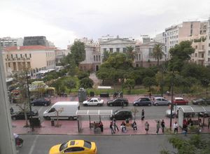 Γραφείο, Κολωνάκι