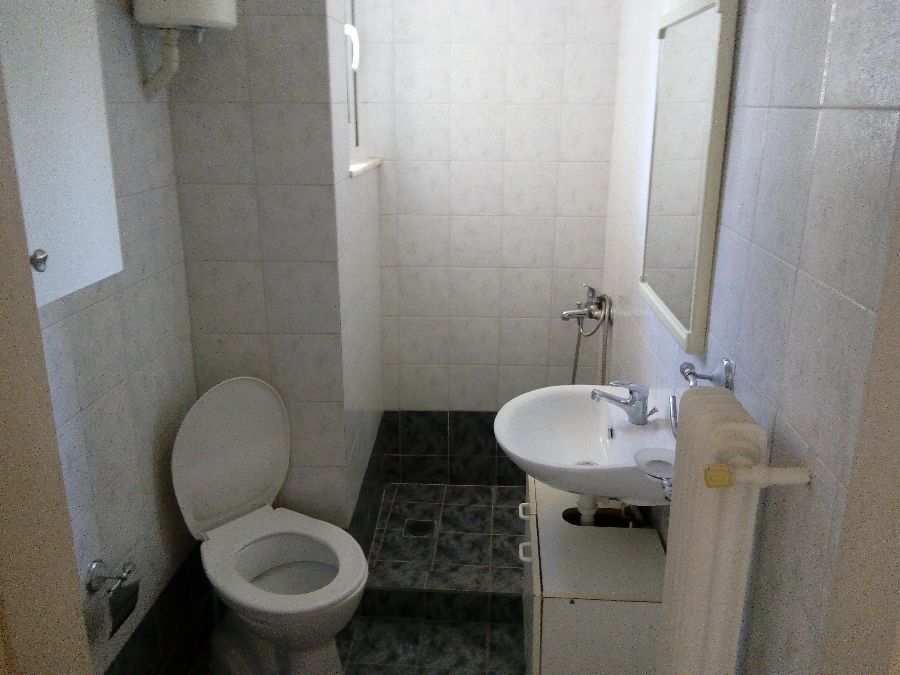 Photo 136753569