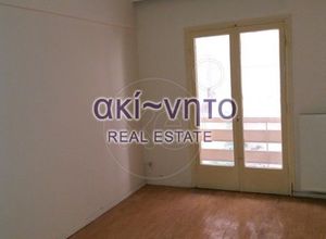 Studio/Γκαρσονιέρα, Μπότσαρη