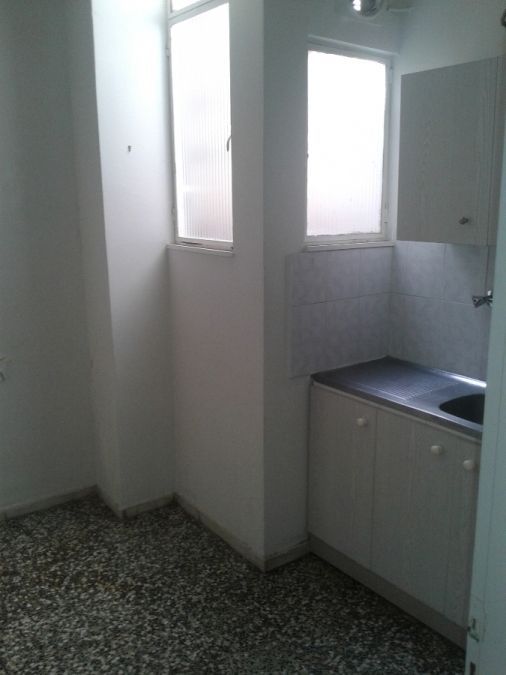 Photo 143887041