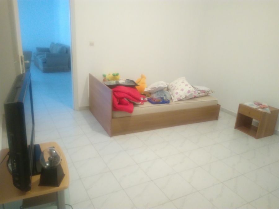 Photo 144284028