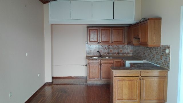 Photo 144340749