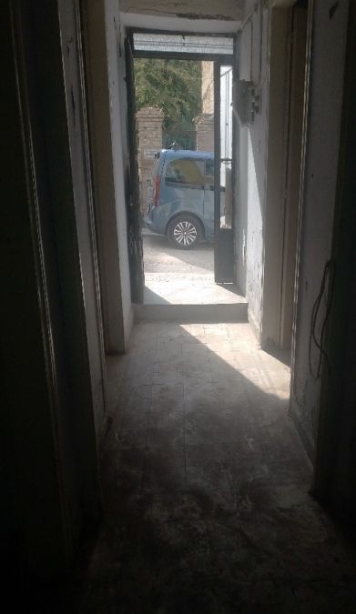 Photo 145978215