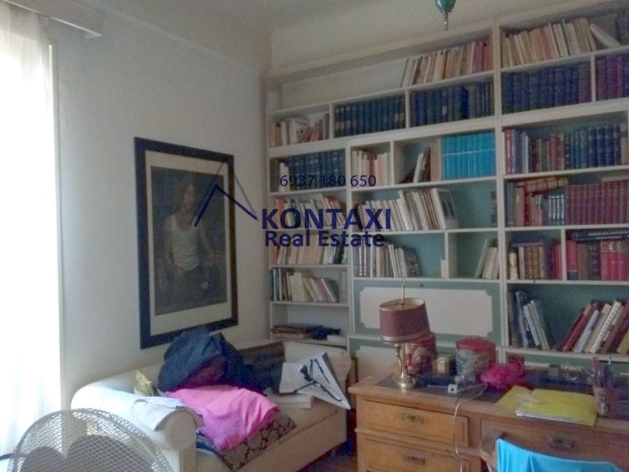 Photo 146026926