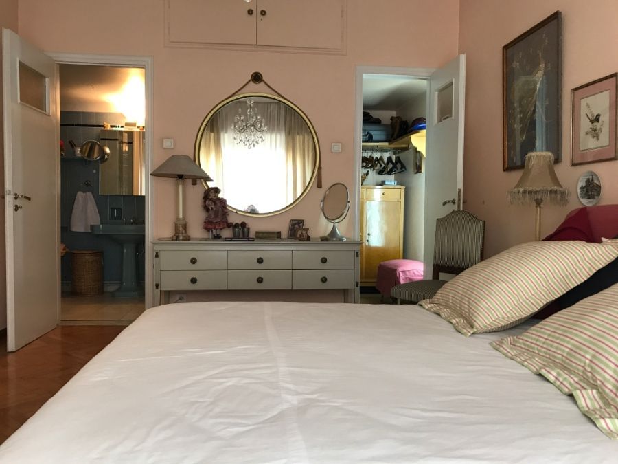 Photo 146050362