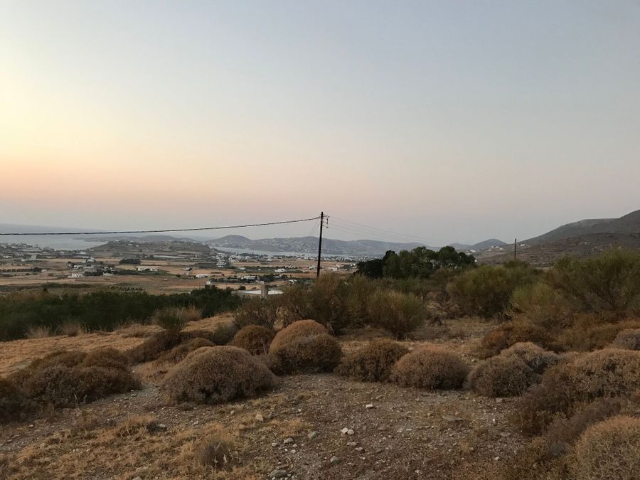Paros