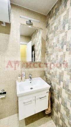 Photo 244474263