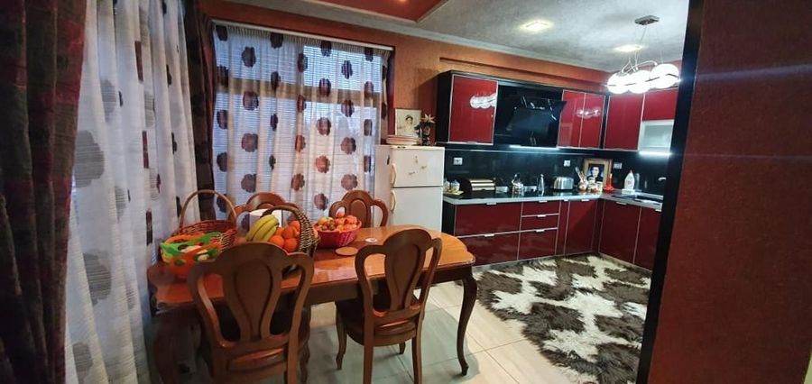 Photo 247884084