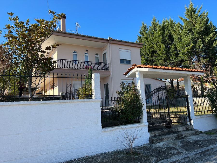 villa for sale drama
