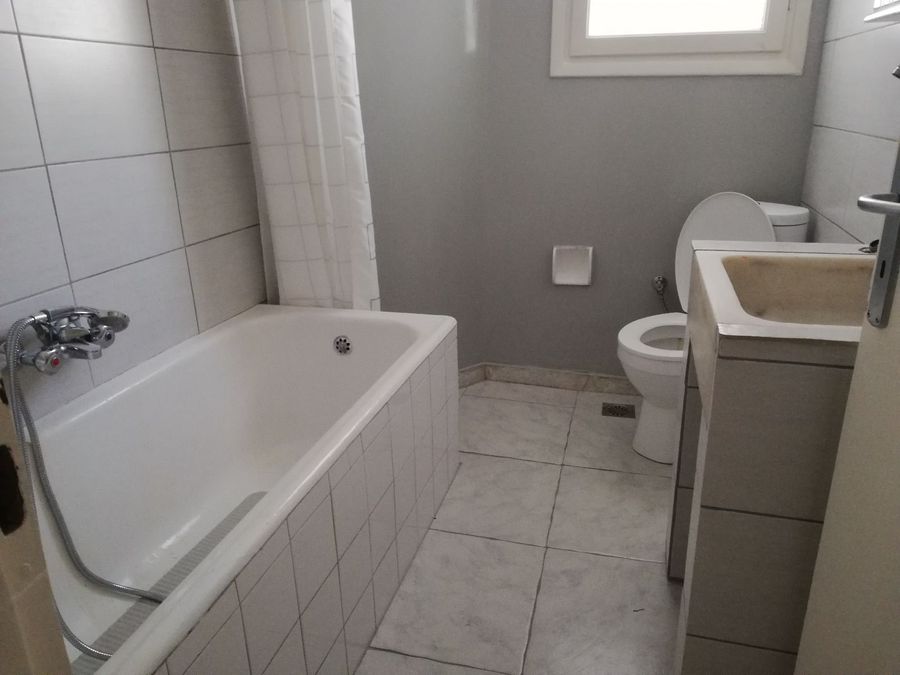 Photo 251884962