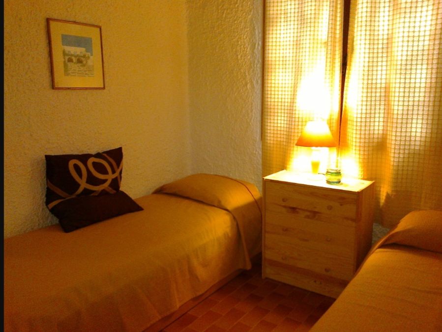 Photo 253472847