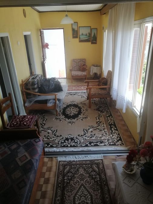 Photo 262223850