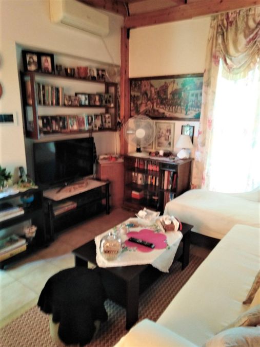 Photo 265518375