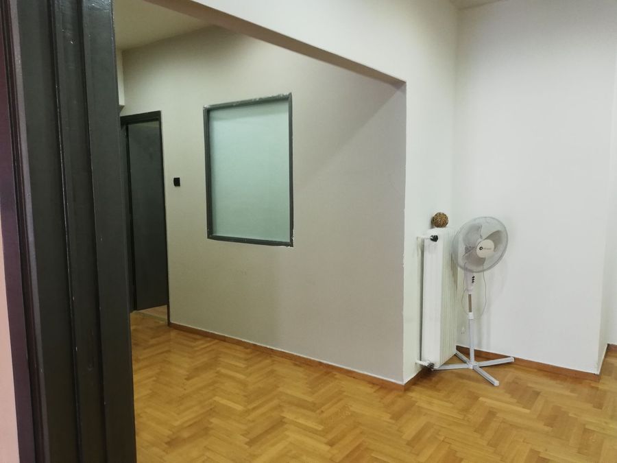 Photo 266160744