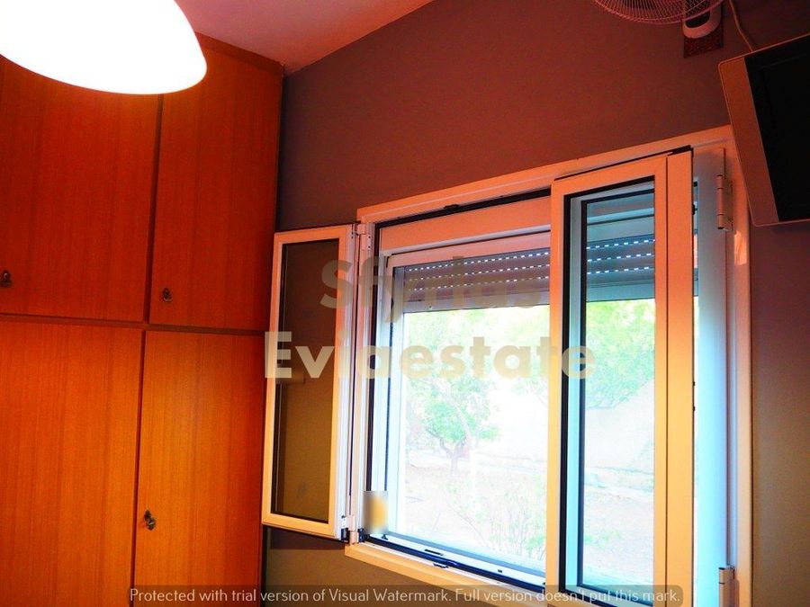 Photo 267295035