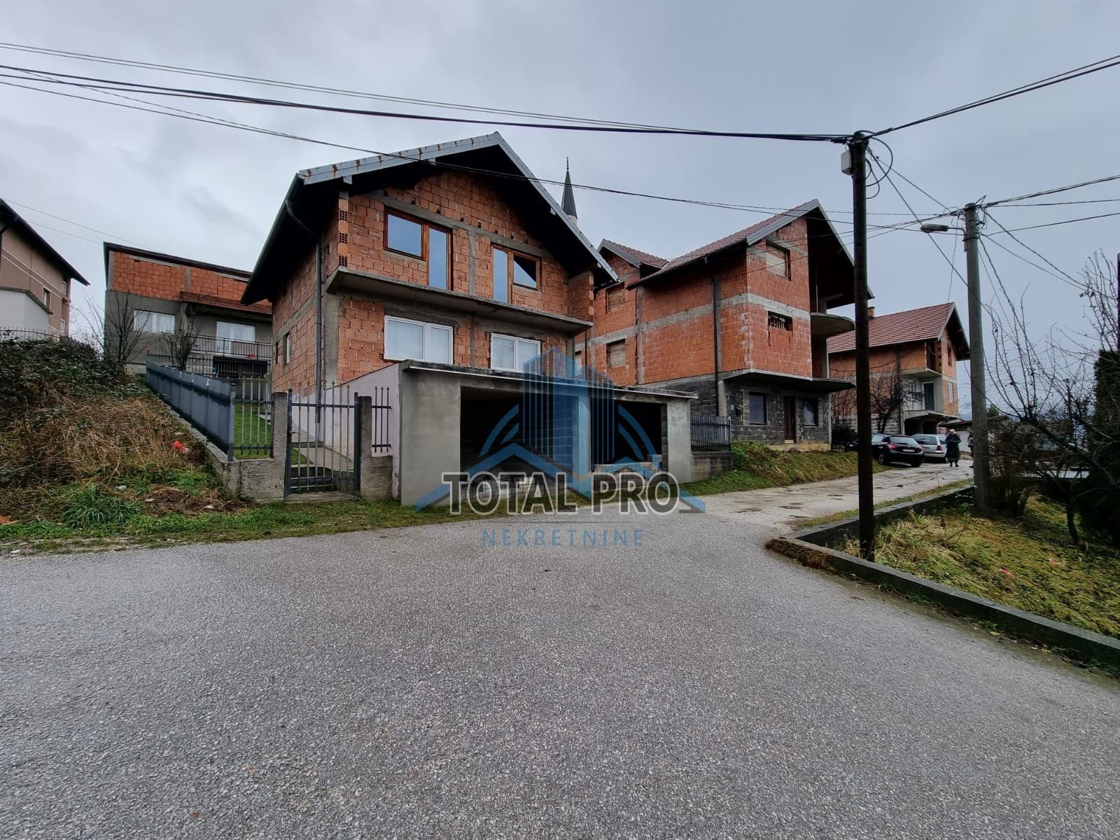 Kuća 300 m2 na prodaju Sarajevo - Novi grad, Sarajevo photo 2