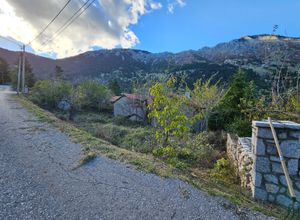 Οικόπεδο προς πώληση Αλατιέρες (Παρνασσός) 190 τ.μ.